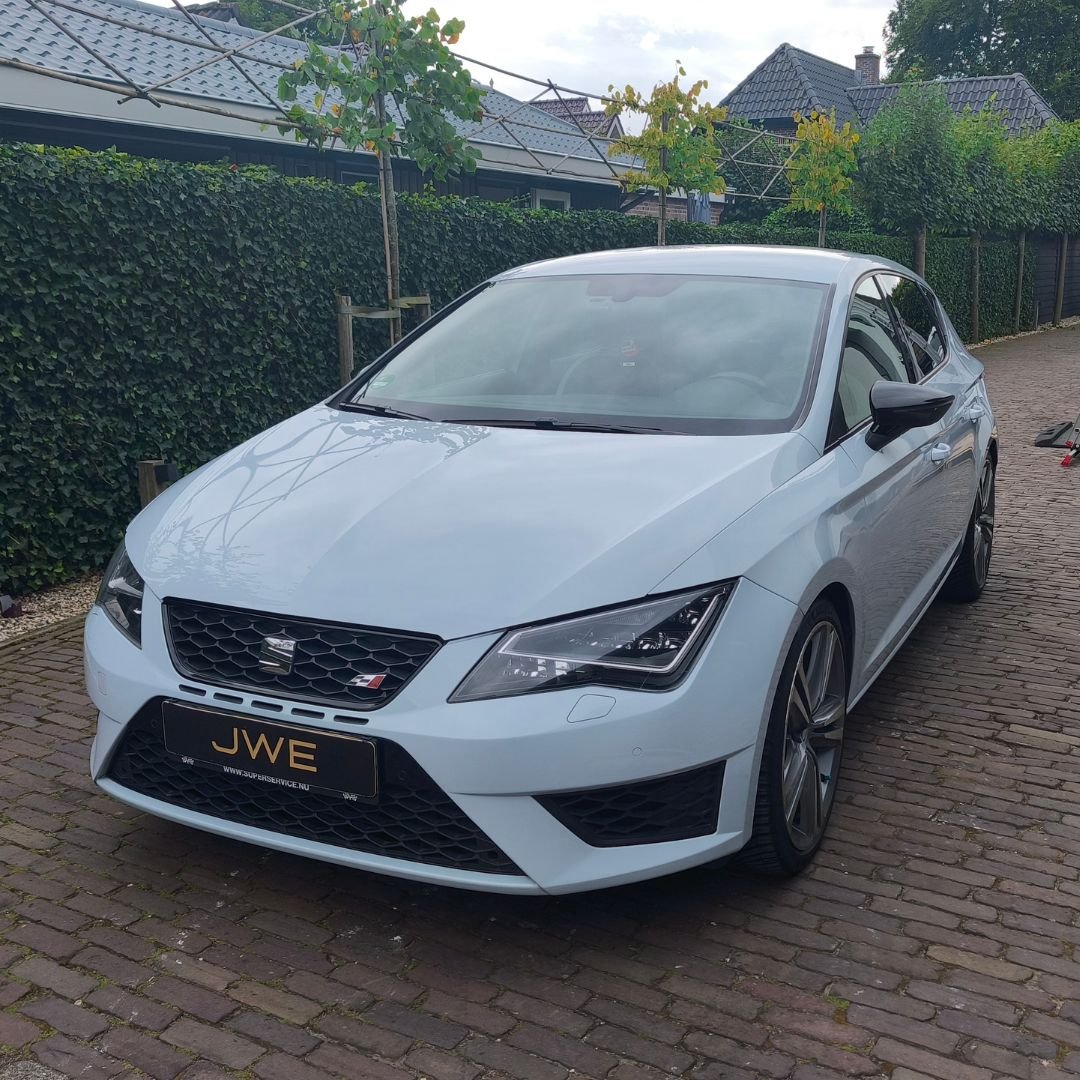 Auto laten polijsten